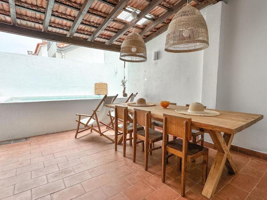 Costa Inn Beach House With Pool By Homeful Homes Costa da Caparica Bagian luar foto